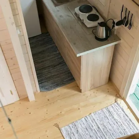 Glonek Drewniany Nad Morzem - Kolo Jaroslawca * Rusinowo (Slawno)